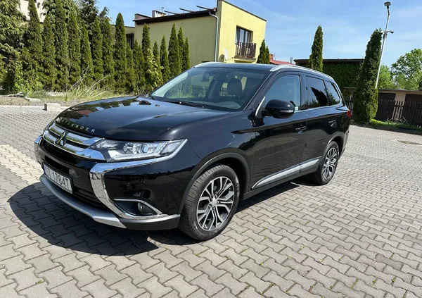 samochody osobowe Mitsubishi Outlander cena 84900 przebieg: 100995, rok produkcji 2016 z Tychy